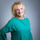 AnnShields_Headshot