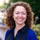 Susie Falk Headshot
