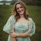 Headshot of Erin Hicks