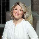 Leslie Hurst bio pic v2