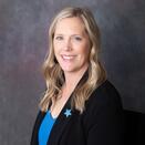 Head shot of Lindsey