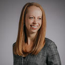 Sarah Wischhof headshot