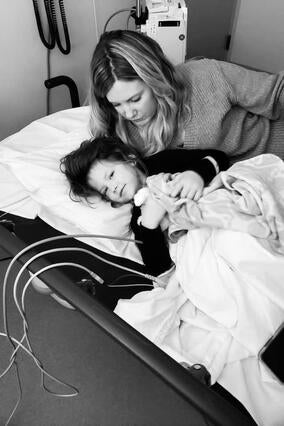 Aila and her mom