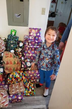Deki_Christmas_AKWA