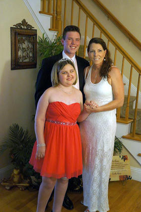 Lisa Cummins and family