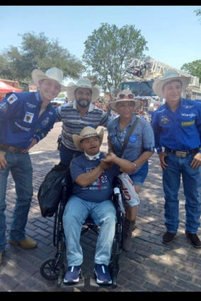 Osvaldo and some of his bull riding heroes