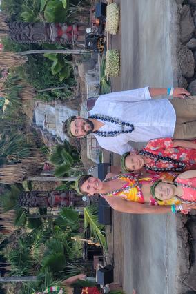 Lorelei and family in Hawaii