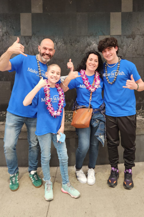 Luna's family in Hawaii