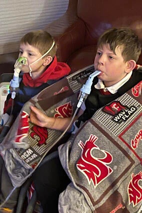 Seton with nebulizer