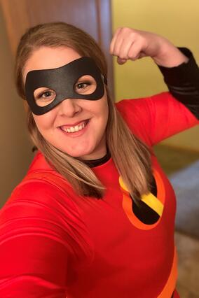 Selfie of Sara dressed in an "Incredibles" costume