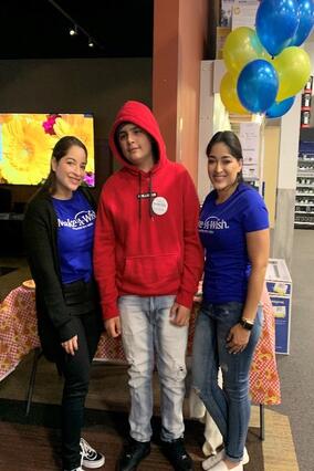 Rosa and Blanca Volunteers