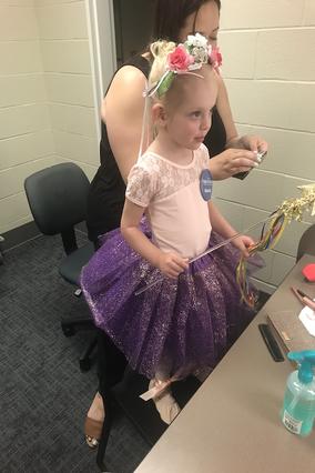 Ruby in makeup before the performance