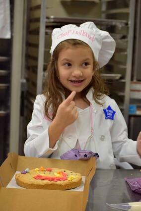 Holland making cookies