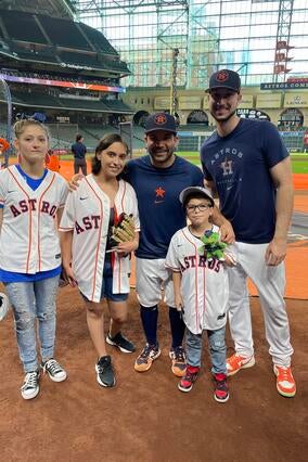 TXGF- kiddos with Astros
