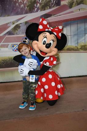 Wish Kid Gatlin with Minnie Mouse
