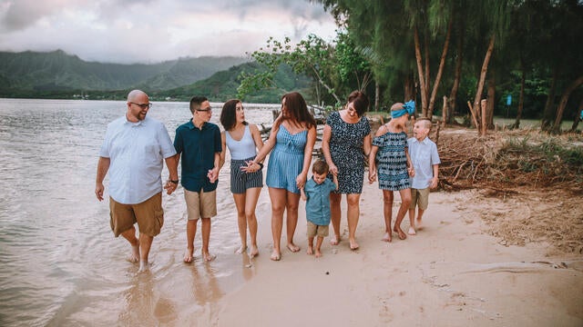 Wish kid Sydni and Family
