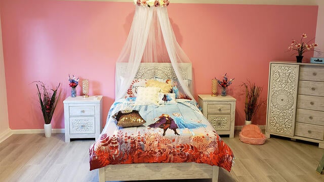Chey's bedroom