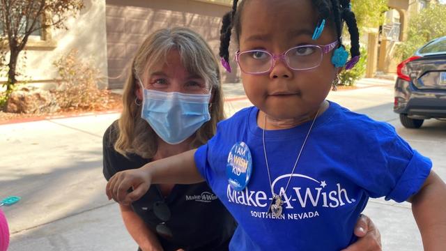 Make-A-Wish Southern Nevada volunteer, Gwen, with wish kid, Sariah, at Sariah's shopping spree wish reveal