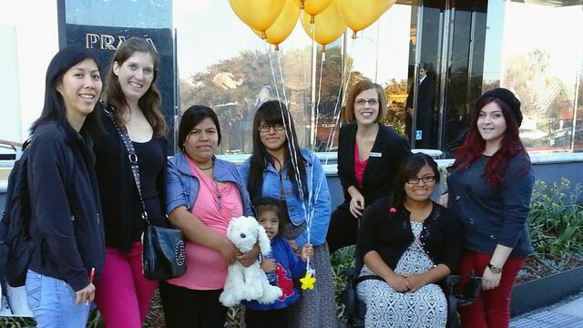 Joyce and Kimmy on the left with wish kid Virginia (2nd from right)
