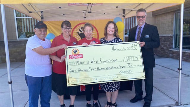 Joey Hanser, Leanda McCooey, Michele Smith (ShopRite Store 463's top campaign fundraisers), Maggie O'Brien, Make-A-Wish regional manager, and Kevin Perino, ShopRite store manager